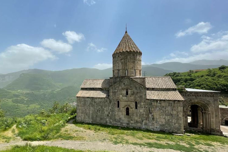 tatev-monastery-route-through-armenia