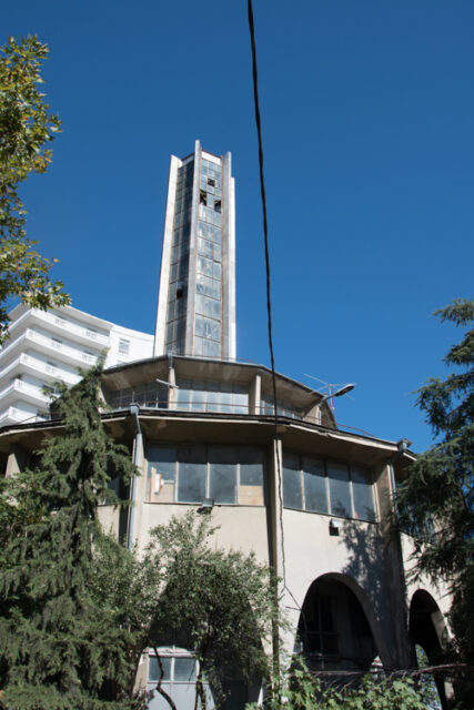 Former building of the Institute of Geophysics