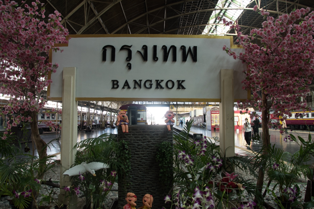 tren nocturno bangkok