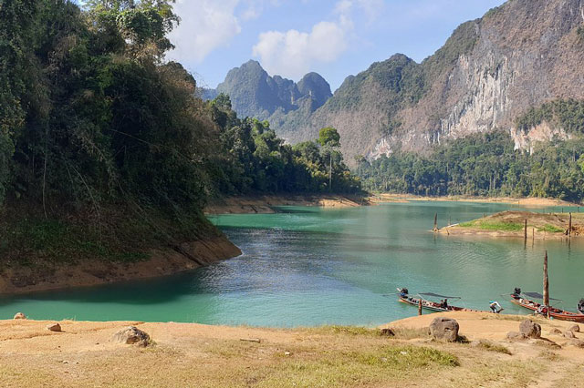 balsa-bamboo-khao-sok