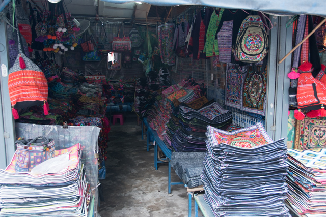 mercado hmong chiang mai