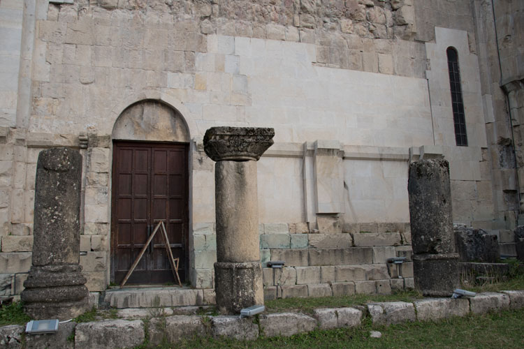 columnas-en-el-exterior