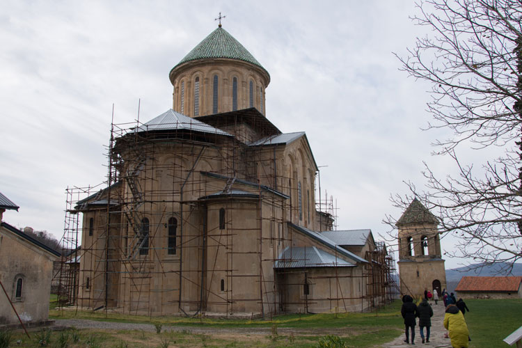 monasterio-gelati-y-campanario