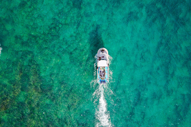 como-alquilar-un-barco-en-grecia