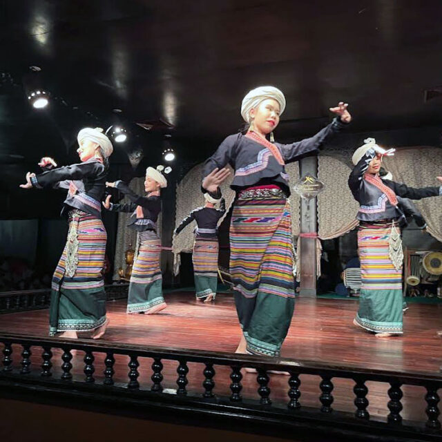 danza-tradicional-en-chiang-mai