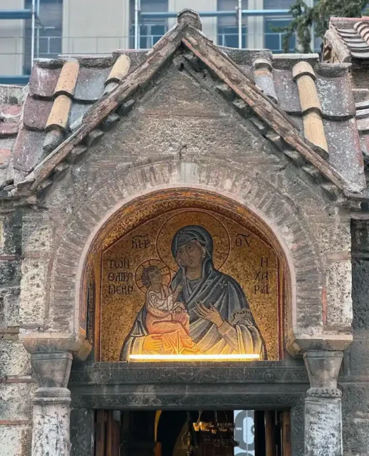 Church-Panagia-Kapnikarea-mosaic