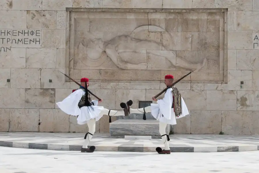 changing-of-the-guard-athens