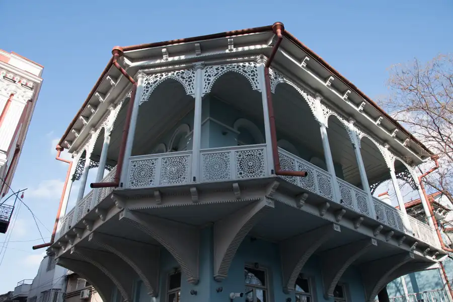 casco-antiguo-tiflis