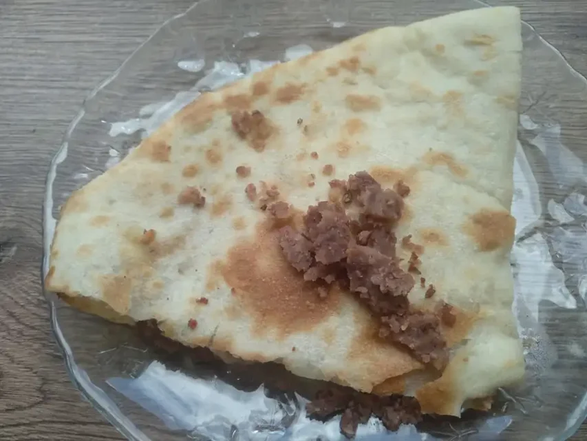 Lobiani-con-cerdo-ahumado